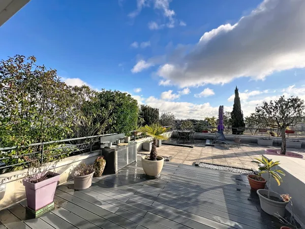 Vends appartement en rooftop, Coteaux Pech David, vue exceptionnelle 