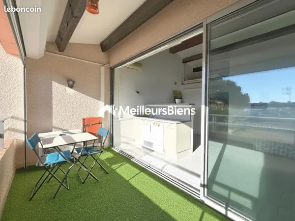 Studio 1 pièce 25 m² 