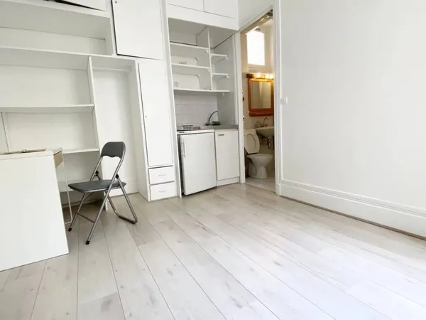 Appartement 1 pièce 13 m² 