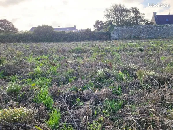 Terrain 456 m² Guisseny 