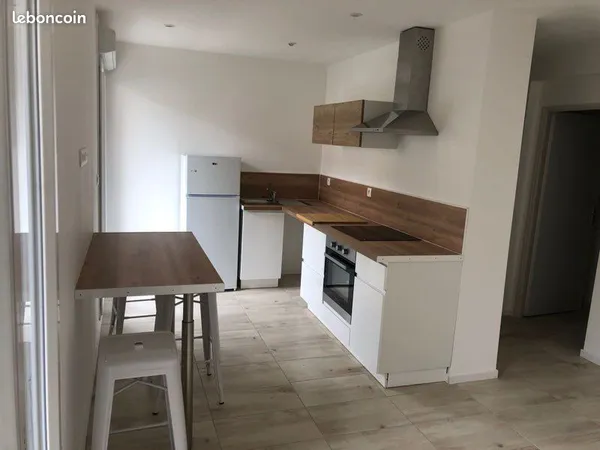 Appartement T3 proche université/champs de Mars 