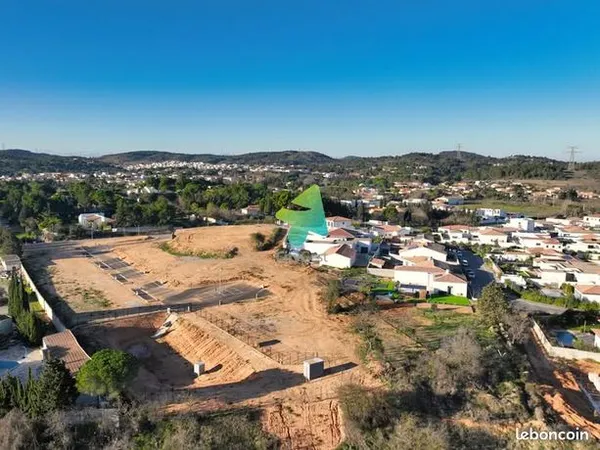 Terrain 338 m² 