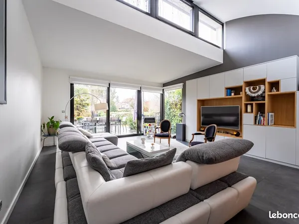 Duplex 6 pièces 173 m² 