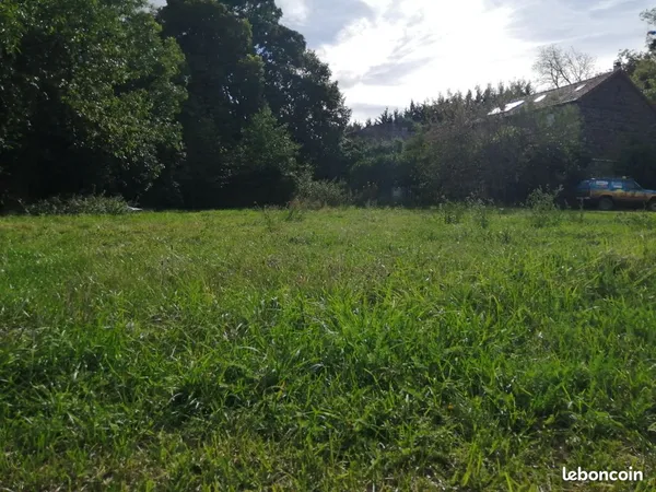 Terrain 795 m² Malauzat 