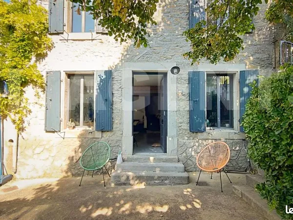 Maison 7 pièces 205 m² 