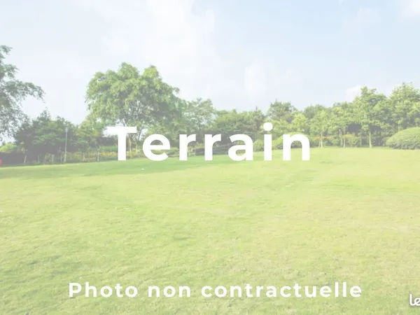 Terrain 772 m² POULDREUZIC 