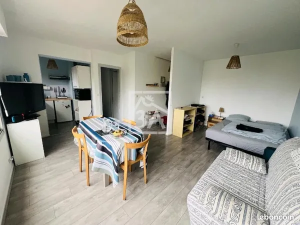 Studio 1 pièce 34 m² 