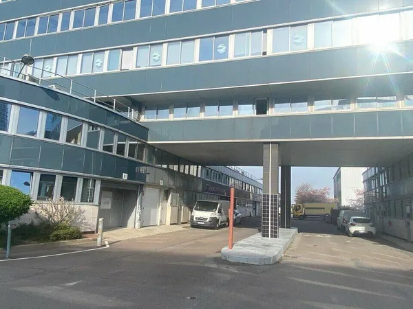 Bureaux 2245 m² 