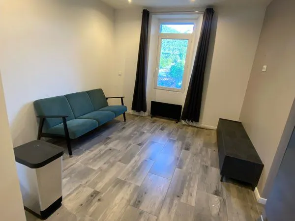 Location T2 meublé - 28,98 m² - Disponible à partir du 16 mai - Classe énergétique C 