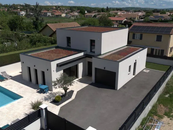 Villa 5 pièces 145 m² 