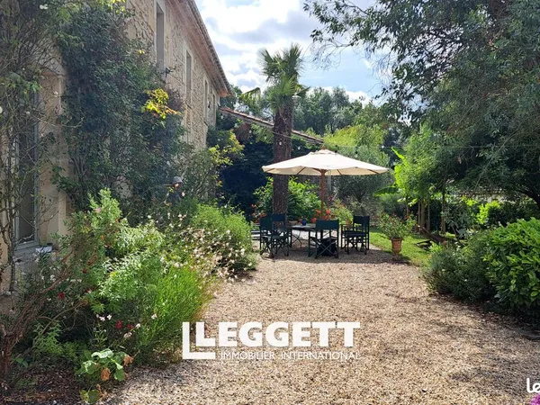 Maison 13 pièces 474 m² 
