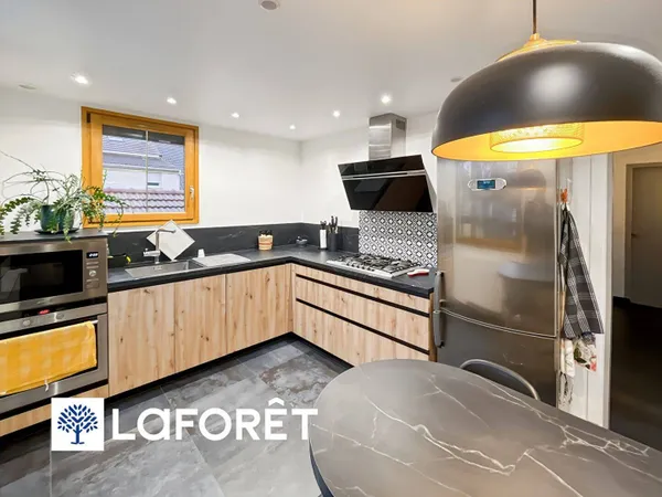 Maison 6 pièces 126 m² 