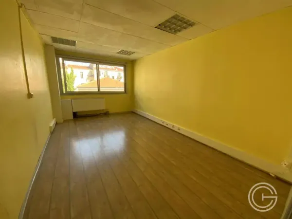 BUREAU 20M² - 31 RUE DE PARIS - PROCHE JEAN MEDECIN 