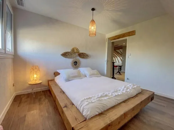 Maison 8 pièces 332 m² 