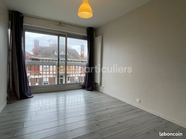 Studio 1 pièce 19 m² 