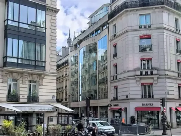 Local commercial / Trocadéro 