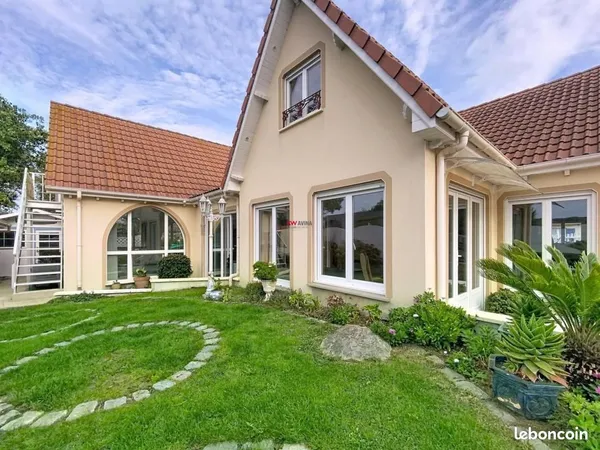 Maison 8 pièces 190 m² 