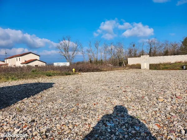 Terrain 370 m² Solaize 