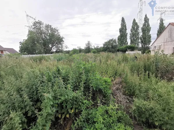 Dept Essonne (91), A vendre à LA FORÊT LE ROI, Terrain constructible de 826 m2 env., à proximité 