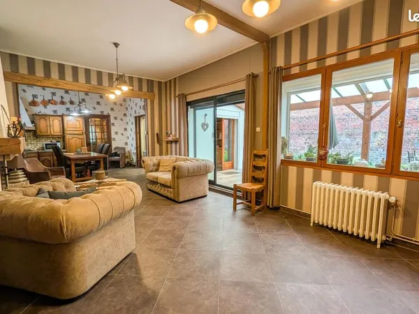 Maison 8 pièces 167 m² 