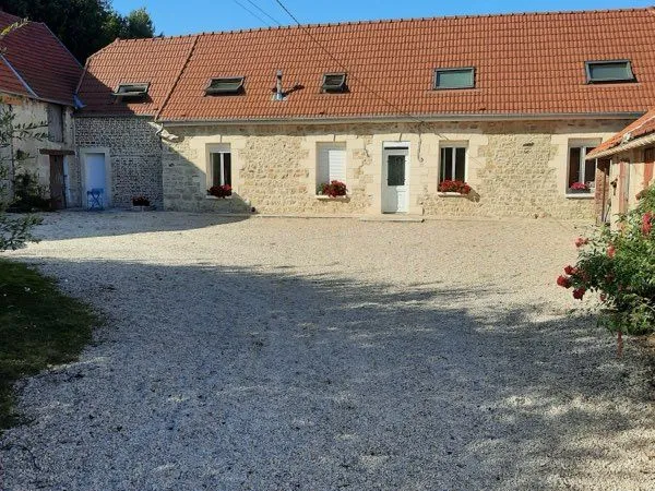 Corps de ferme proche Laon 