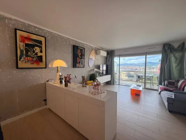 Studio 1 pièce 35 m² 