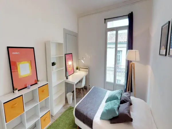 Loue chambre en colocation meublée 
