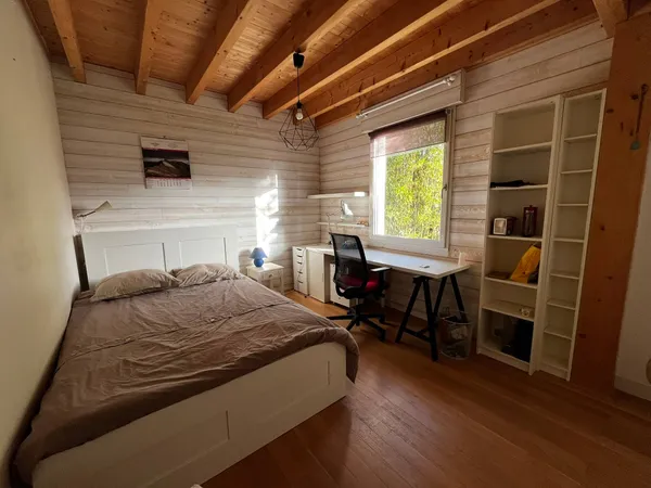 Loue chambre meublée 