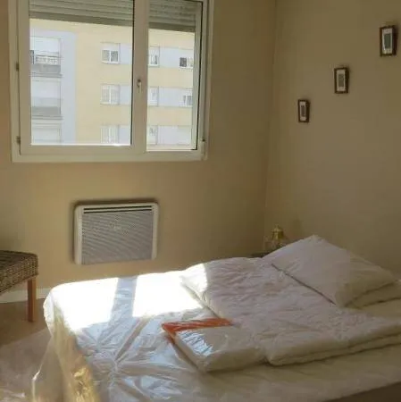 Studio 1 pièce 11 m² 