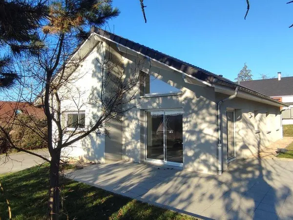 Maison de plain-pied 5 pièces 111 m² 