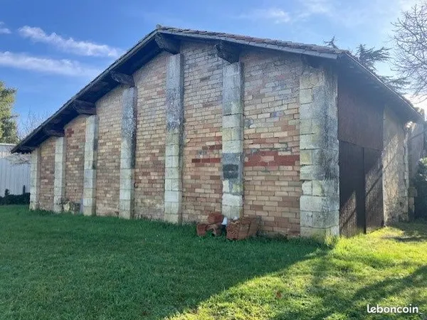 Grange 1 pièce 90 m² 