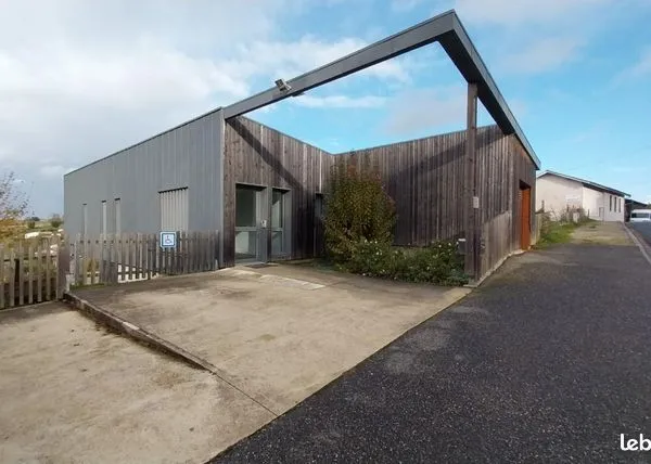 Bureaux 100 m² 