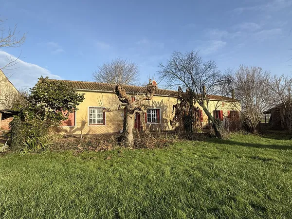 A VENDRE PROPRIETE VITICOLE A 10 MIN DE LA REOLE 