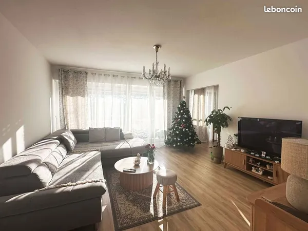 Grand T5 rénové à Vannes Nord - Balcons, parking - Échange petite maison possible 