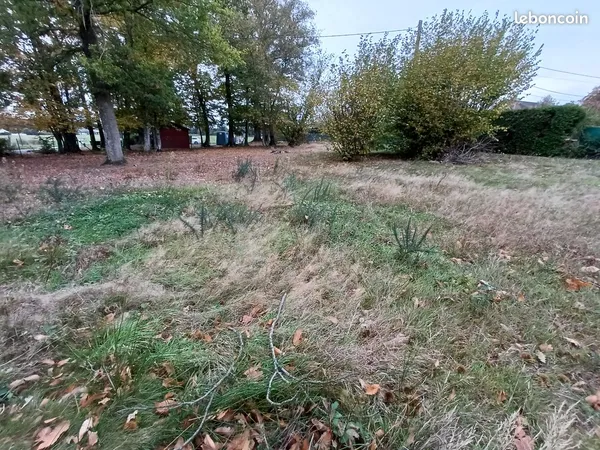 Terrain 1067 m² Theillement 
