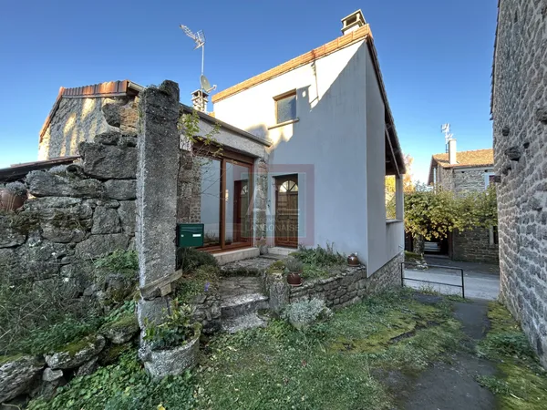 Maison avec terrasse de 30 m2 et garage 