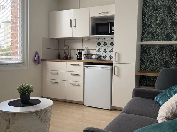Studio 1 pièce 16 m² 