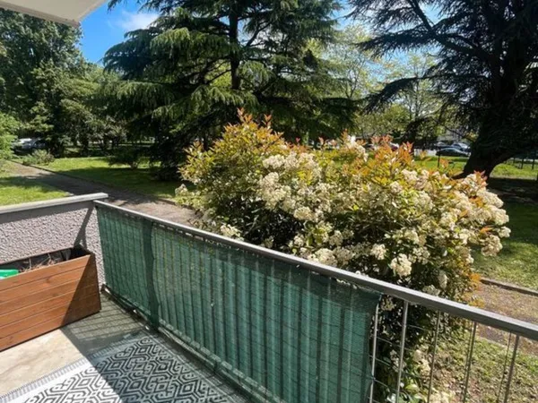 Beau T2 50m² avec balcon très lumineux 