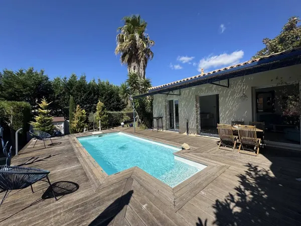 Villa 5 pièces 140 m² 
