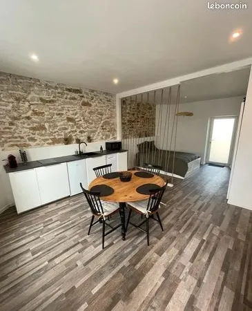 Studio 1 pièce 31 m² 