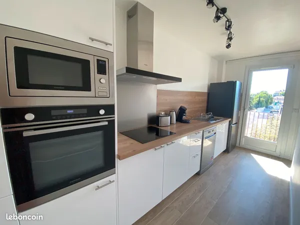 Chambre en colocation dans T4 lumineux - 5min du cours Mirabeau 