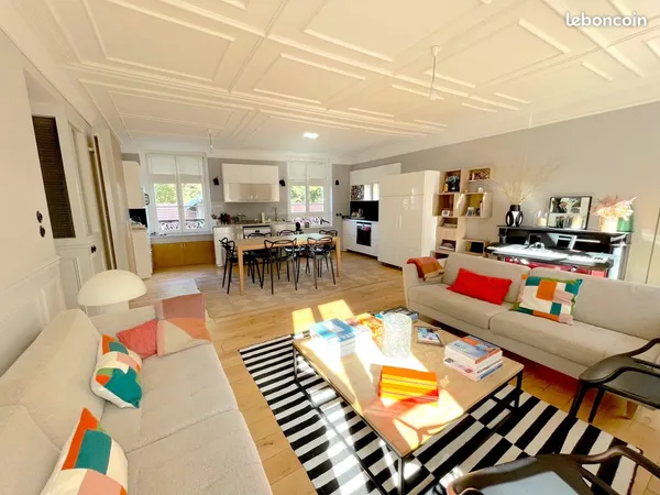 Assas/Jardin du Luxembourg - 103 m2 - 3 à 4 chambres 