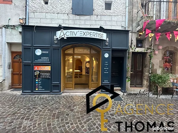 Local commercial 36 m² AUBENAS 