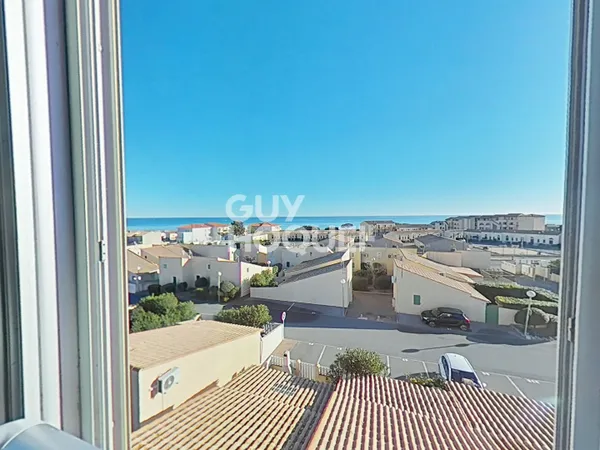 Charmant Appartement 3 Pièces à Vendre à Saint-Pierre La Mer 