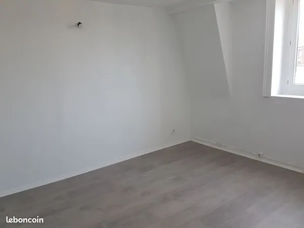 Studio 1 pièce 21 m² 