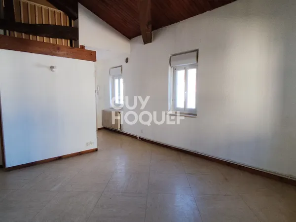 Petit duplex T1 bis en centre ville - Eau comprise ! 