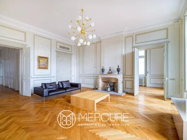 LYON ° - Bellecour - Appartement de prestige de 327 m² en excell 