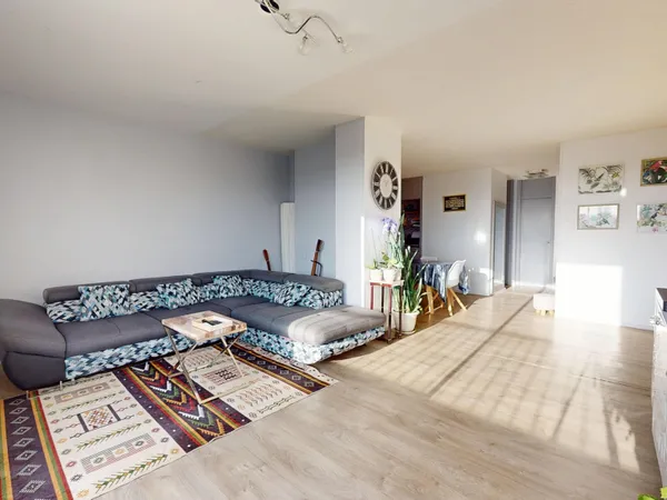 Appartement lumineux 104m2 