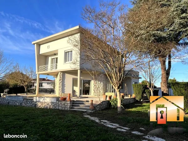 Maison 6 pièces 152 m² 