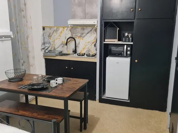 Studio meublé 
